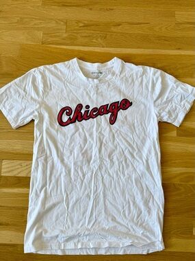 Chicago Script Graphic Tee - White with Red Accent